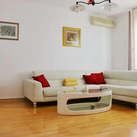 Mediterranean Heaven Apartment